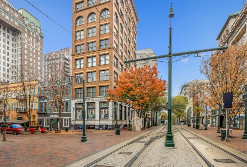 10 MAIN ST, Memphis, Tennessee 38103, 2 Bedrooms Bedrooms, 4 Rooms Rooms,2 BathroomsBathrooms,Residential,For Sale,MAIN,10211217