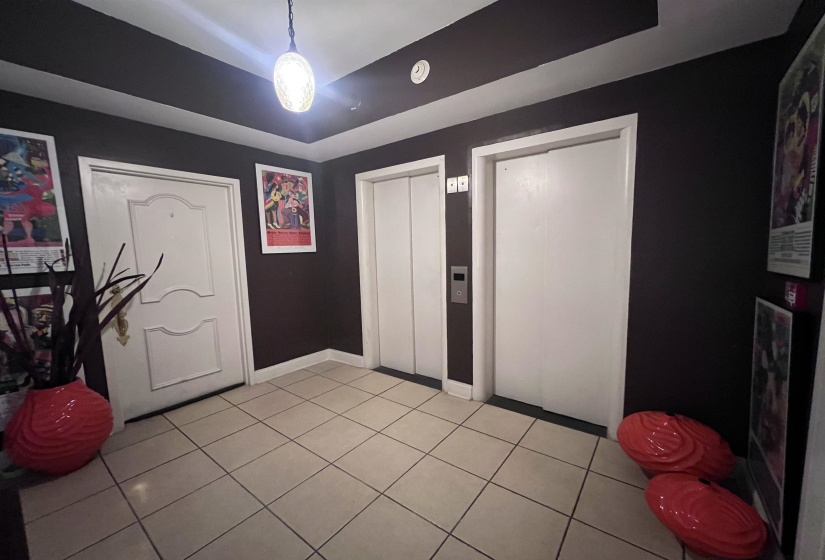 10 MAIN ST, Memphis, Tennessee 38103, 2 Bedrooms Bedrooms, 4 Rooms Rooms,2 BathroomsBathrooms,Residential,For Sale,MAIN,10211217