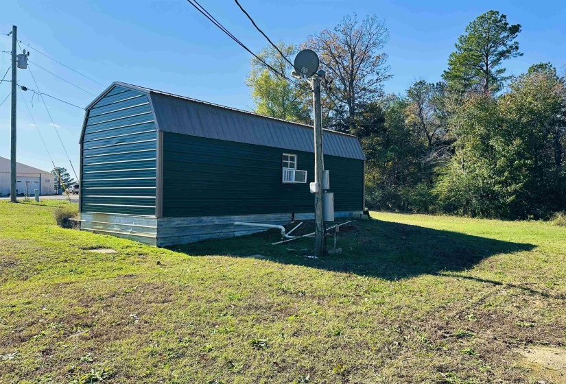 155 BORDEN LOOP, Crump, Tennessee 38327, ,Commercial/industrial,For Sale,BORDEN,10188823