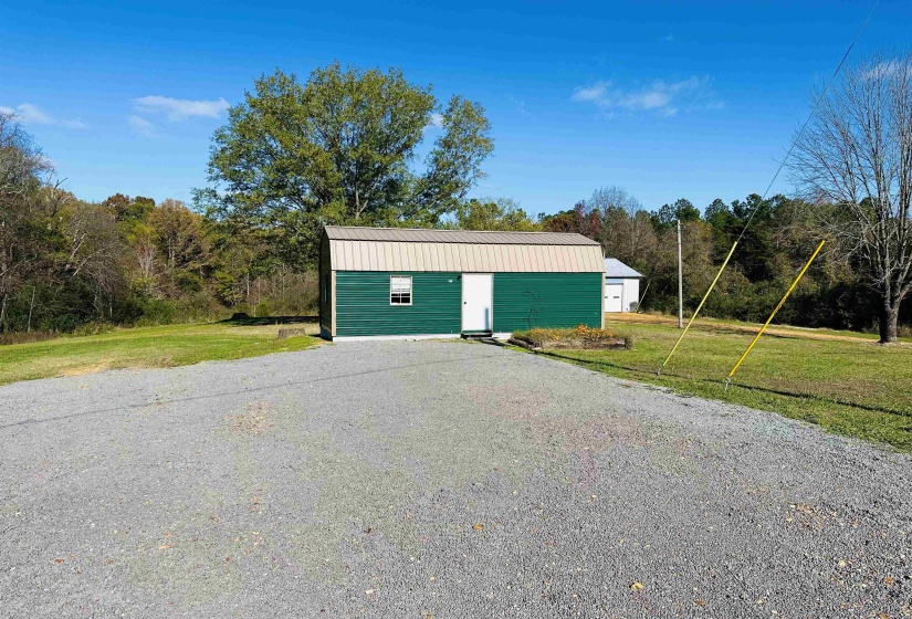 155 BORDEN LOOP, Crump, Tennessee 38327, ,Commercial/industrial,For Sale,BORDEN,10188823