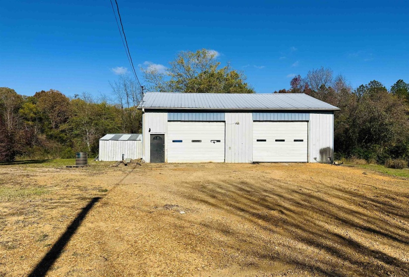 155 BORDEN LOOP, Crump, Tennessee 38327, ,Commercial/industrial,For Sale,BORDEN,10188823