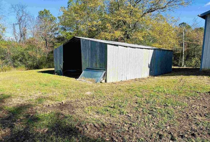 155 BORDEN LOOP, Crump, Tennessee 38327, ,Commercial/industrial,For Sale,BORDEN,10188823