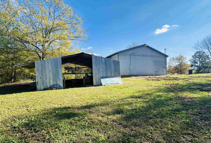 155 BORDEN LOOP, Crump, Tennessee 38327, ,Commercial/industrial,For Sale,BORDEN,10188823