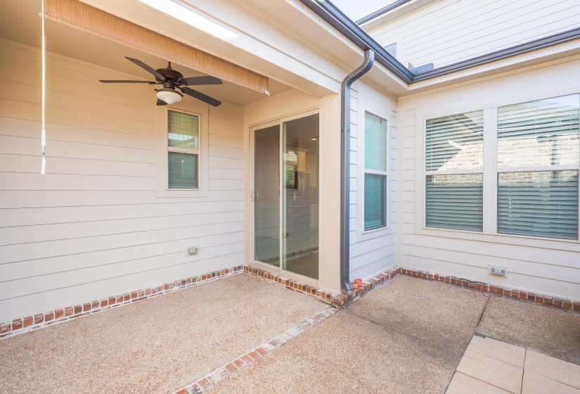 View of patio / terrace with ceiling fan