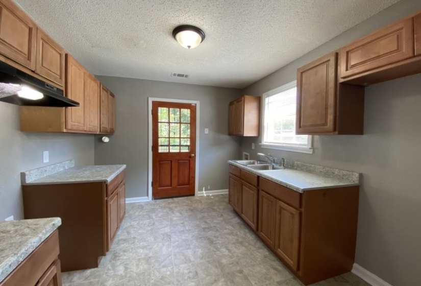 2119 PENDLETON ST, Memphis, Tennessee 38114, 2 Bedroom Bedrooms, 4 Room Rooms,1 BathroomBathrooms,Residential,For Sale,PENDLETON,0,10211275