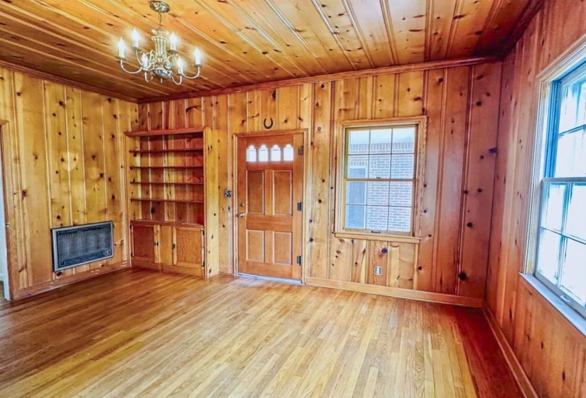 228 THIRD ST, Selmer, Tennessee 38375, 5 Bedrooms Bedrooms, 10 Rooms Rooms,3 BathroomsBathrooms,Residential,For Sale,THIRD,10211285
