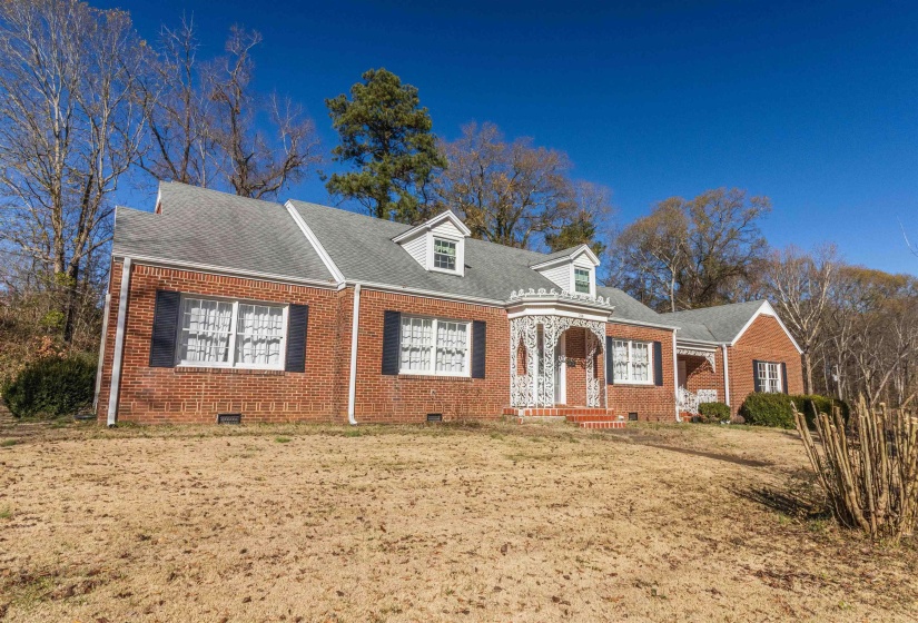 228 THIRD ST, Selmer, Tennessee 38375, 5 Bedrooms Bedrooms, 10 Rooms Rooms,3 BathroomsBathrooms,Residential,For Sale,THIRD,10211285