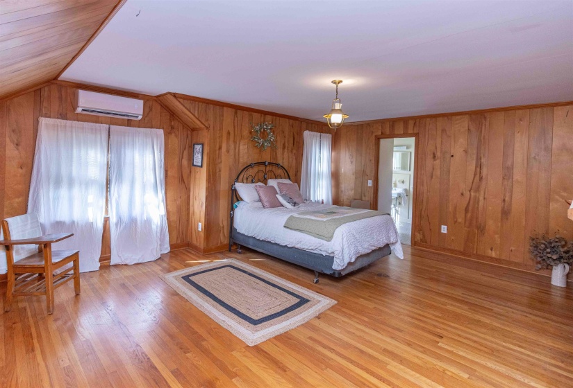 228 THIRD ST, Selmer, Tennessee 38375, 5 Bedrooms Bedrooms, 10 Rooms Rooms,3 BathroomsBathrooms,Residential,For Sale,THIRD,10211285