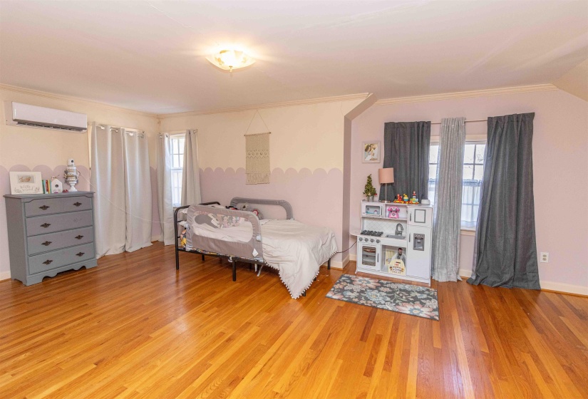 228 THIRD ST, Selmer, Tennessee 38375, 5 Bedrooms Bedrooms, 10 Rooms Rooms,3 BathroomsBathrooms,Residential,For Sale,THIRD,10211285
