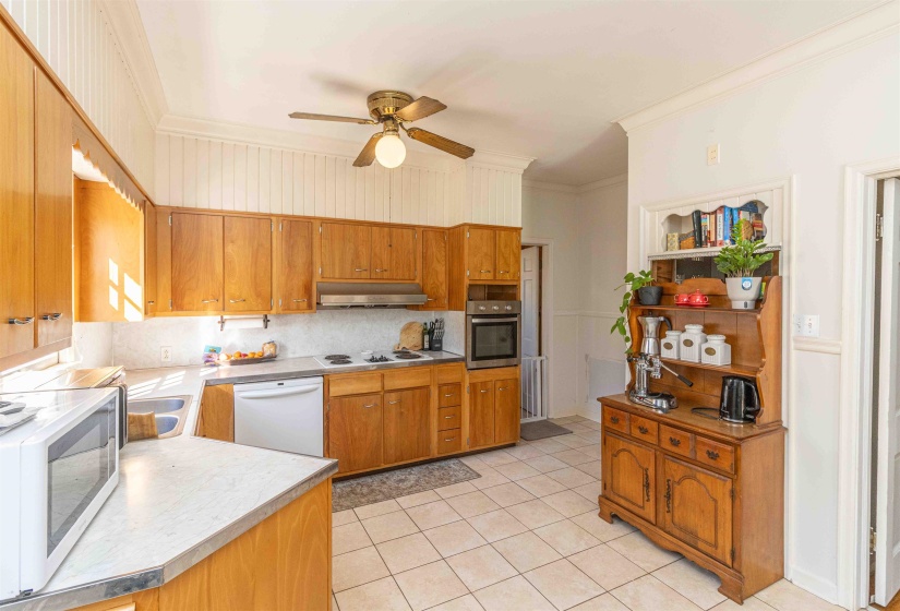 228 THIRD ST, Selmer, Tennessee 38375, 5 Bedrooms Bedrooms, 10 Rooms Rooms,3 BathroomsBathrooms,Residential,For Sale,THIRD,10211285