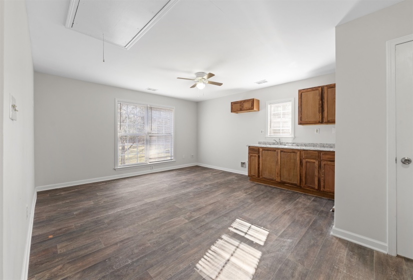 465 METRO RD, Eads, Tennessee 38028-3123, 5 Bedrooms Bedrooms, 9 Rooms Rooms,3 BathroomsBathrooms,Residential,For Sale,METRO,10211352