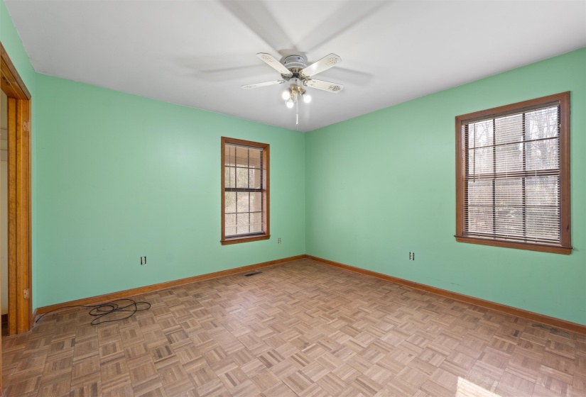465 METRO RD, Eads, Tennessee 38028-3123, 5 Bedrooms Bedrooms, 9 Rooms Rooms,3 BathroomsBathrooms,Residential,For Sale,METRO,10211352
