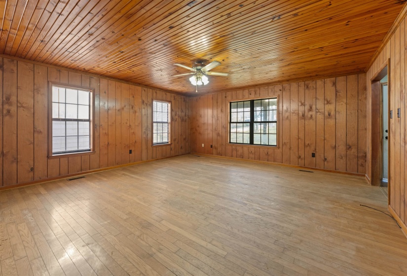 465 METRO RD, Eads, Tennessee 38028-3123, 5 Bedrooms Bedrooms, 9 Rooms Rooms,3 BathroomsBathrooms,Residential,For Sale,METRO,10211352