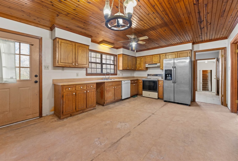 465 METRO RD, Eads, Tennessee 38028-3123, 5 Bedrooms Bedrooms, 9 Rooms Rooms,3 BathroomsBathrooms,Residential,For Sale,METRO,10211352