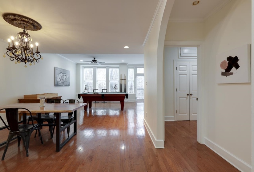 107 COURT AVE, Memphis, Tennessee 38103, 2 Bedrooms Bedrooms, 5 Rooms Rooms,2 BathroomsBathrooms,Residential,For Sale,COURT,10211402
