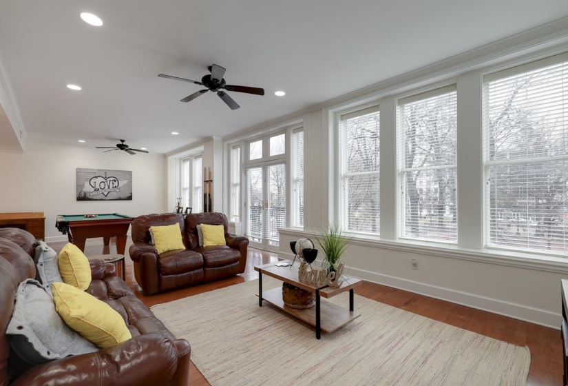 107 COURT AVE, Memphis, Tennessee 38103, 2 Bedrooms Bedrooms, 5 Rooms Rooms,2 BathroomsBathrooms,Residential,For Sale,COURT,10211402