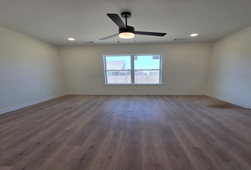 155 HAZEL CREST DR, Oakland, Tennessee 38060, 4 Bedrooms Bedrooms, 12 Rooms Rooms,3 BathroomsBathrooms,Residential,For Sale,HAZEL CREST,10211343