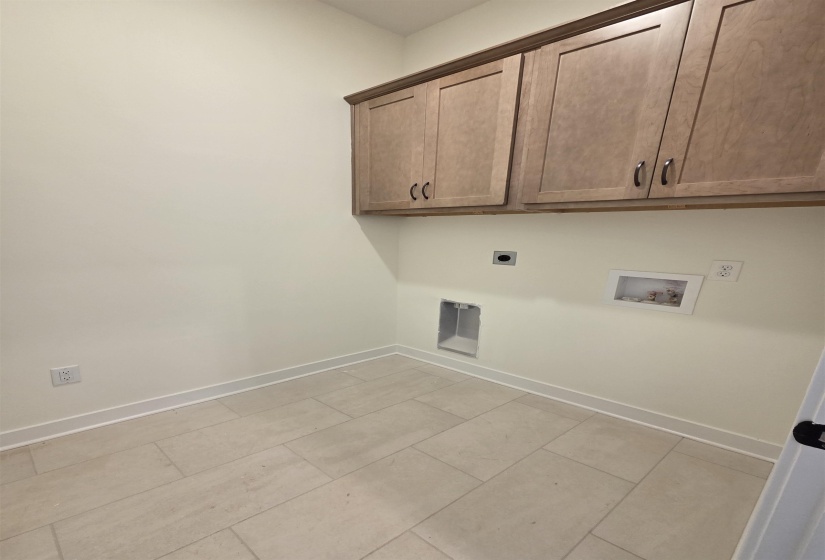 155 HAZEL CREST DR, Oakland, Tennessee 38060, 4 Bedrooms Bedrooms, 12 Rooms Rooms,3 BathroomsBathrooms,Residential,For Sale,HAZEL CREST,10211343