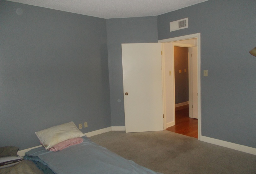 109 MAIN ST, Memphis, Tennessee 38103, 1 Bedroom Bedrooms, 3 Room Rooms,1 BathroomBathrooms,Residential,For Sale,MAIN,0,10211464