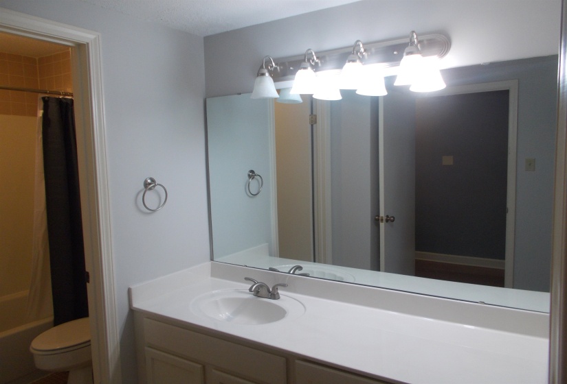 109 MAIN ST, Memphis, Tennessee 38103, 1 Bedroom Bedrooms, 3 Room Rooms,1 BathroomBathrooms,Residential,For Sale,MAIN,0,10211464
