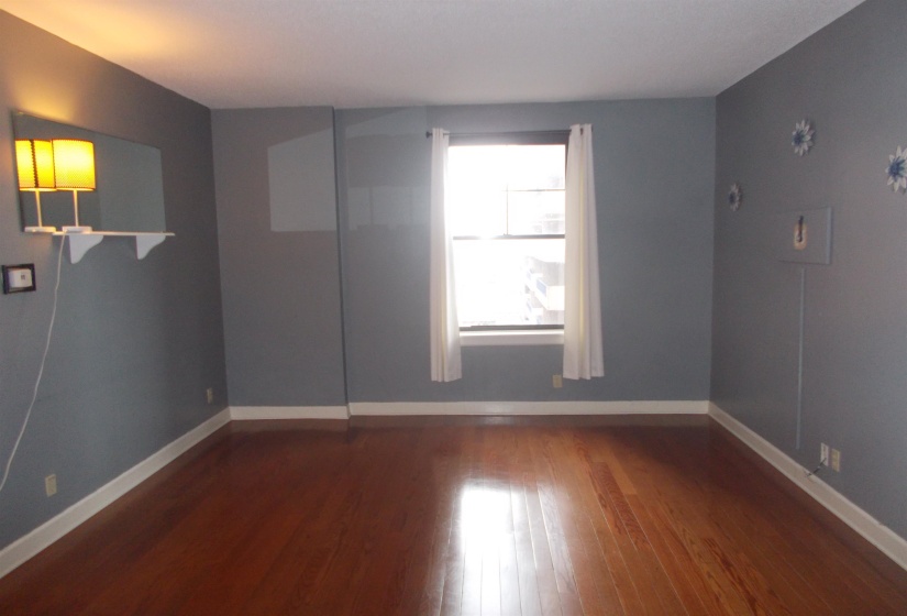 109 MAIN ST, Memphis, Tennessee 38103, 1 Bedroom Bedrooms, 3 Room Rooms,1 BathroomBathrooms,Residential,For Sale,MAIN,0,10211464