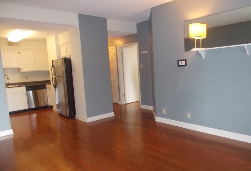 109 MAIN ST, Memphis, Tennessee 38103, 1 Bedroom Bedrooms, 3 Room Rooms,1 BathroomBathrooms,Residential,For Sale,MAIN,0,10211464