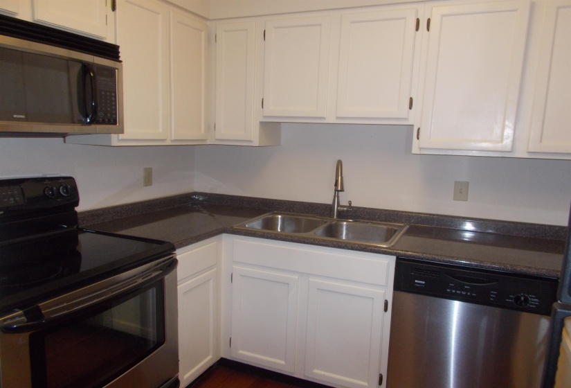 109 MAIN ST, Memphis, Tennessee 38103, 1 Bedroom Bedrooms, 3 Room Rooms,1 BathroomBathrooms,Residential,For Sale,MAIN,0,10211464