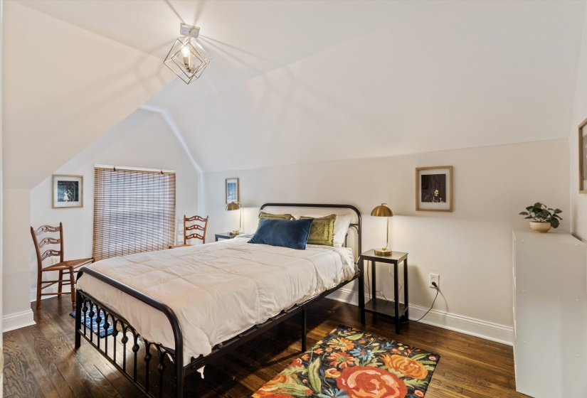 909 MCLEAN BLVD, Memphis, Tennessee 38114, 6 Bedrooms Bedrooms, 10 Rooms Rooms,4 BathroomsBathrooms,Residential,For Sale,MCLEAN,10211487