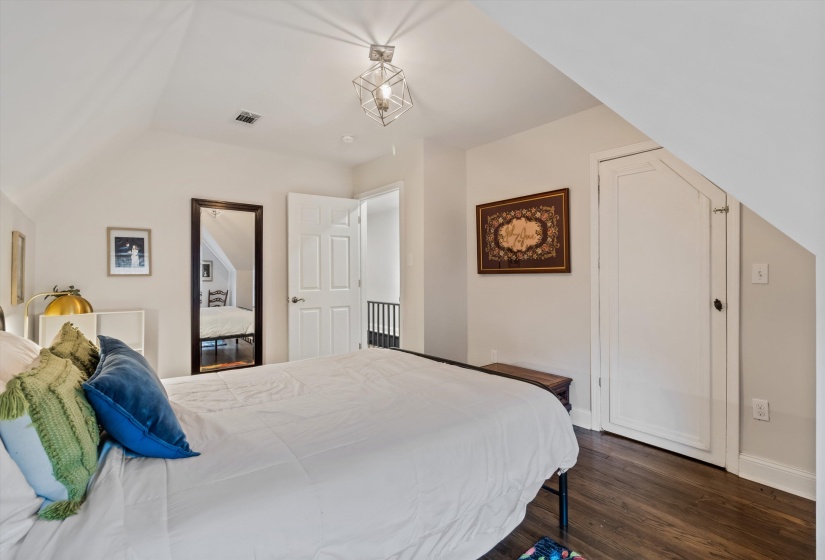 909 MCLEAN BLVD, Memphis, Tennessee 38114, 6 Bedrooms Bedrooms, 10 Rooms Rooms,4 BathroomsBathrooms,Residential,For Sale,MCLEAN,10211487