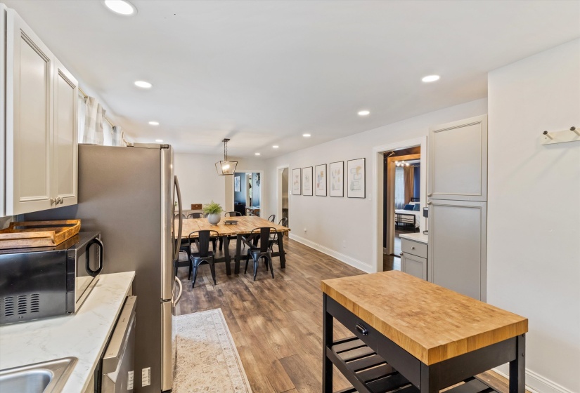 909 MCLEAN BLVD, Memphis, Tennessee 38114, 6 Bedrooms Bedrooms, 10 Rooms Rooms,4 BathroomsBathrooms,Residential,For Sale,MCLEAN,10211487