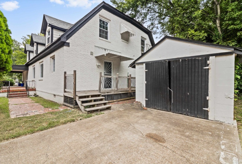 909 MCLEAN BLVD, Memphis, Tennessee 38114, 6 Bedrooms Bedrooms, 10 Rooms Rooms,4 BathroomsBathrooms,Residential,For Sale,MCLEAN,10211487