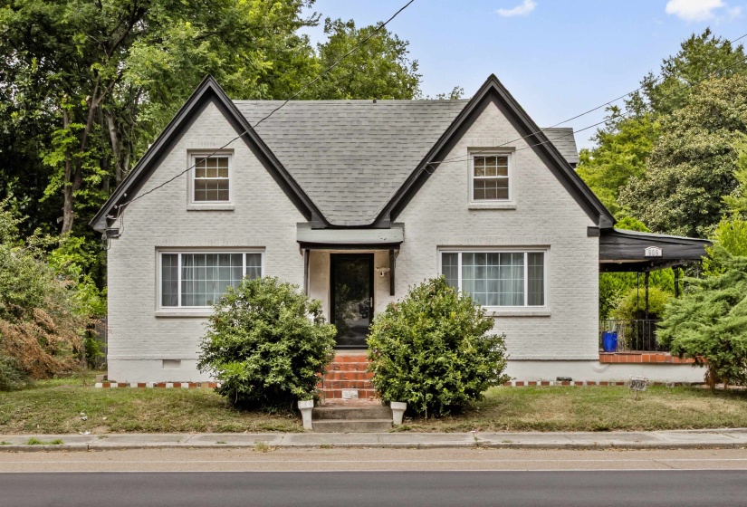 909 MCLEAN BLVD, Memphis, Tennessee 38114, 6 Bedrooms Bedrooms, 10 Rooms Rooms,4 BathroomsBathrooms,Residential,For Sale,MCLEAN,10211487