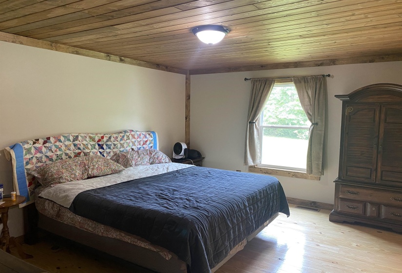1120 JOT EM DOWN RD, Morris Chapel, Tennessee 38361, 4 Bedrooms Bedrooms, 11 Rooms Rooms,3 BathroomsBathrooms,Residential,For Sale,JOT EM DOWN,10211510