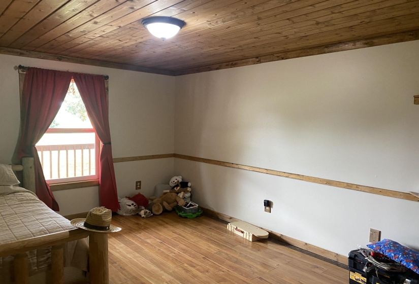 1120 JOT EM DOWN RD, Morris Chapel, Tennessee 38361, 4 Bedrooms Bedrooms, 11 Rooms Rooms,3 BathroomsBathrooms,Residential,For Sale,JOT EM DOWN,10211510