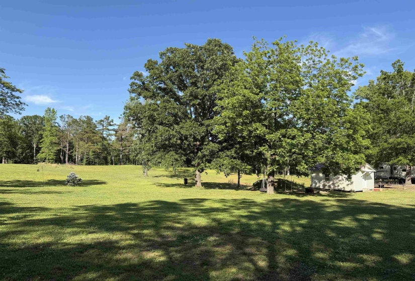 1120 JOT EM DOWN RD, Morris Chapel, Tennessee 38361, 4 Bedrooms Bedrooms, 11 Rooms Rooms,3 BathroomsBathrooms,Residential,For Sale,JOT EM DOWN,10211510
