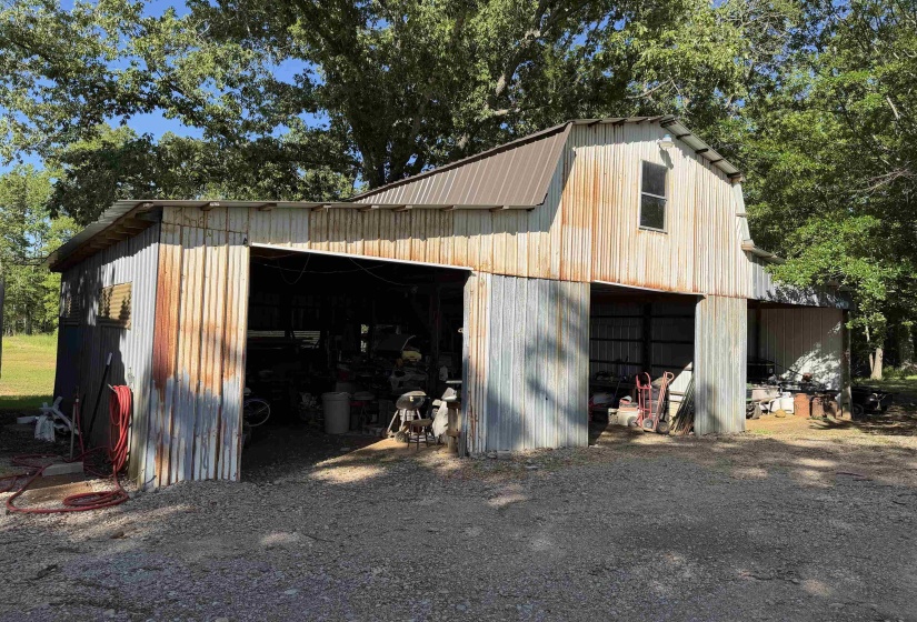 1120 JOT EM DOWN RD, Morris Chapel, Tennessee 38361, 4 Bedrooms Bedrooms, 11 Rooms Rooms,3 BathroomsBathrooms,Residential,For Sale,JOT EM DOWN,10211510