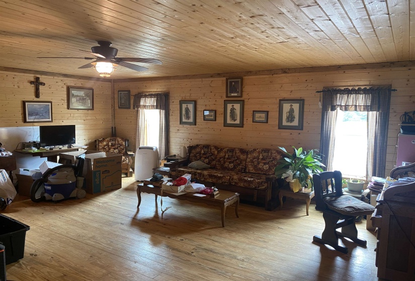 1120 JOT EM DOWN RD, Morris Chapel, Tennessee 38361, 4 Bedrooms Bedrooms, 11 Rooms Rooms,3 BathroomsBathrooms,Residential,For Sale,JOT EM DOWN,10211510