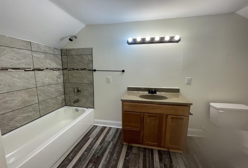 994 SEVENTH ST, Memphis, Tennessee 38107, 3 Bedrooms Bedrooms, 6 Rooms Rooms,2 BathroomsBathrooms,Residential,For Sale,SEVENTH,10210732