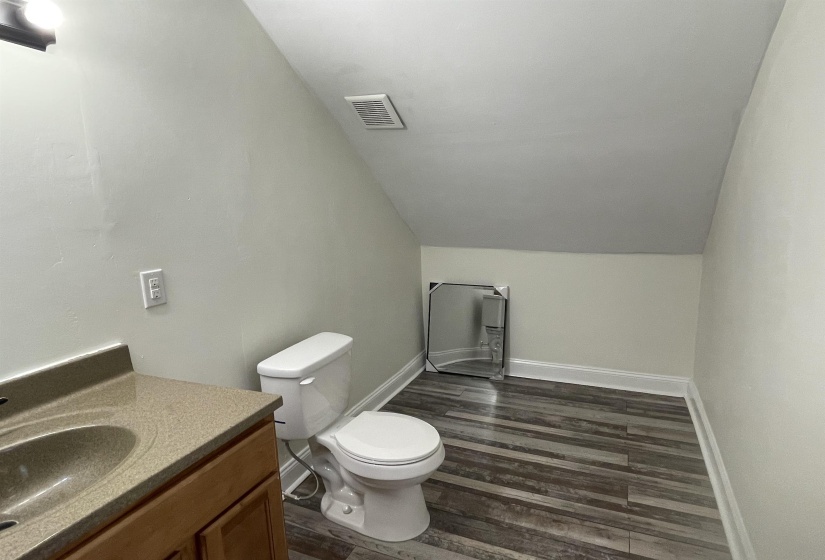 994 SEVENTH ST, Memphis, Tennessee 38107, 3 Bedrooms Bedrooms, 6 Rooms Rooms,2 BathroomsBathrooms,Residential,For Sale,SEVENTH,10210732
