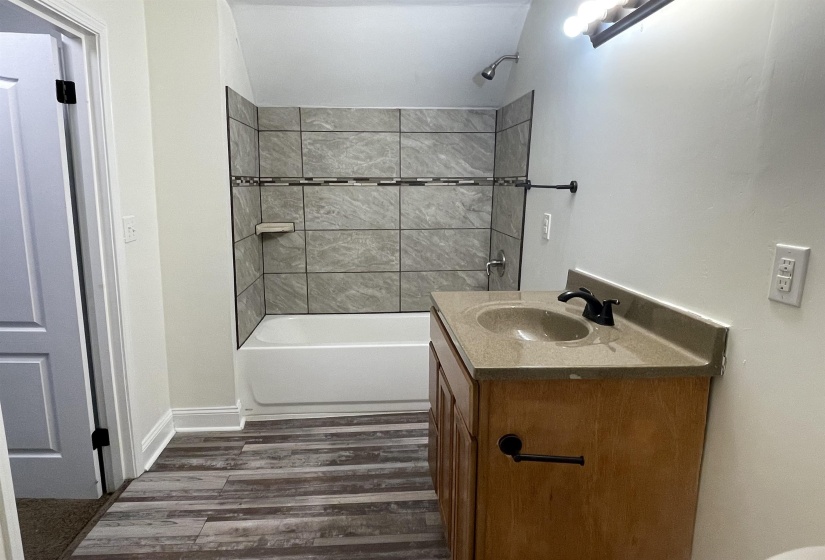 994 SEVENTH ST, Memphis, Tennessee 38107, 3 Bedrooms Bedrooms, 6 Rooms Rooms,2 BathroomsBathrooms,Residential,For Sale,SEVENTH,10210732