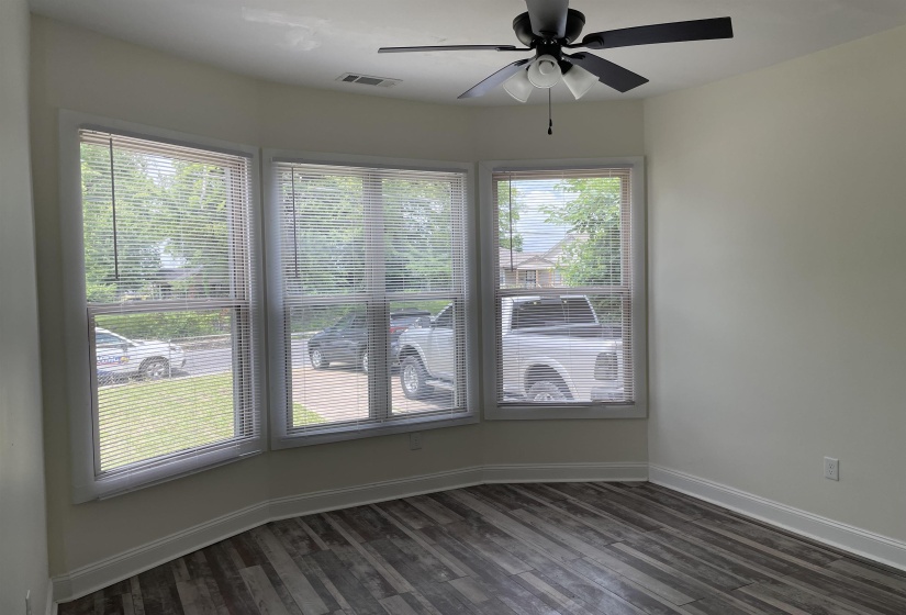 994 SEVENTH ST, Memphis, Tennessee 38107, 3 Bedrooms Bedrooms, 6 Rooms Rooms,2 BathroomsBathrooms,Residential,For Sale,SEVENTH,10210732