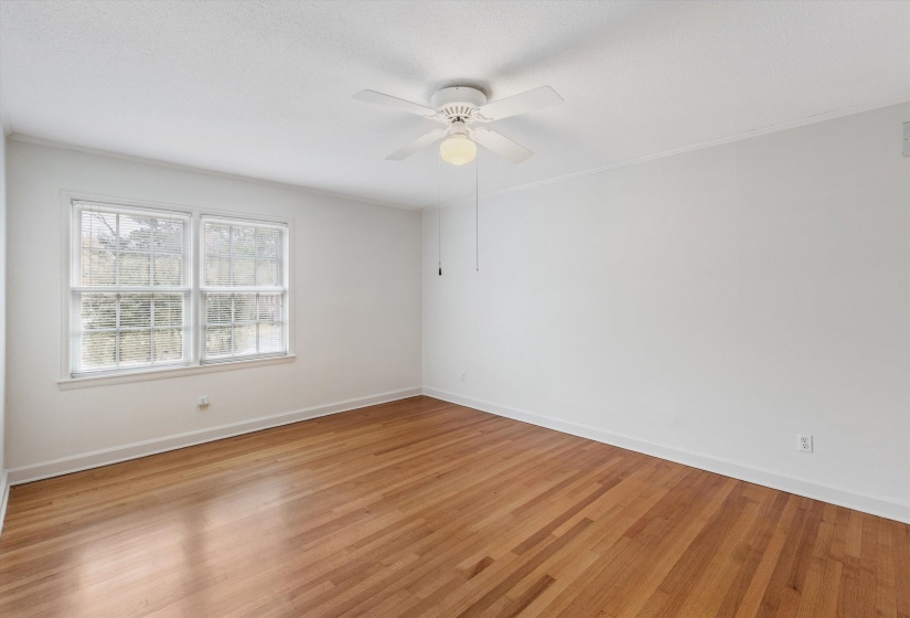 2236 CROSS DR, Memphis, Tennessee 38112, 5 Bedrooms Bedrooms, 10 Rooms Rooms,3.1 BathroomsBathrooms,Residential,For Sale,CROSS,10211642