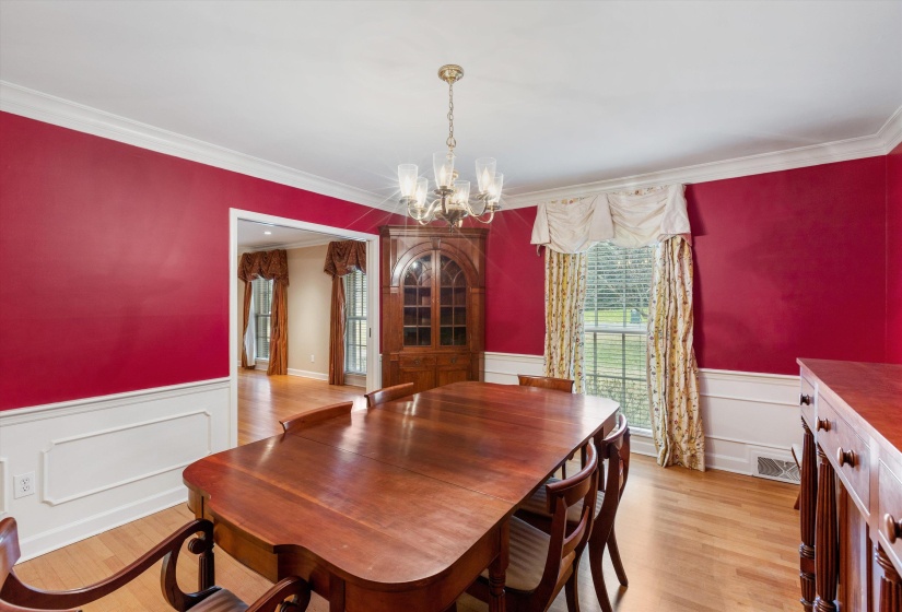 2236 CROSS DR, Memphis, Tennessee 38112, 5 Bedrooms Bedrooms, 10 Rooms Rooms,3.1 BathroomsBathrooms,Residential,For Sale,CROSS,10211642