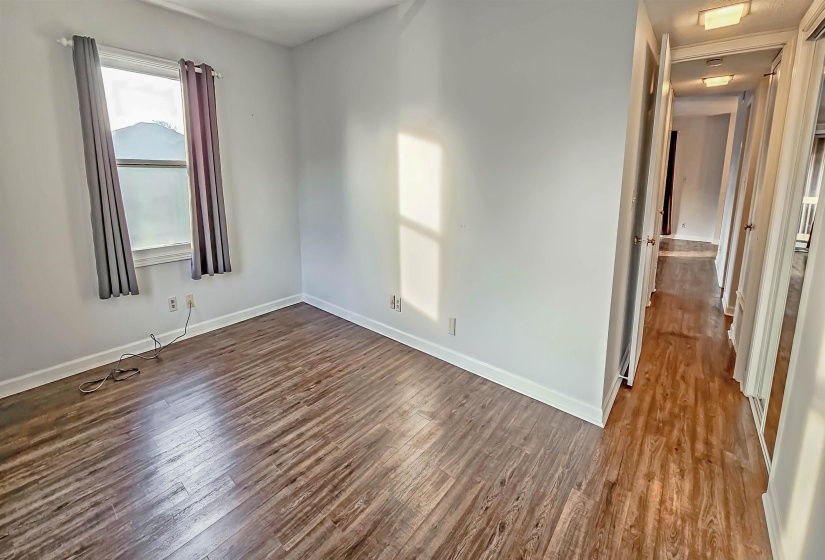 1220 CHAMBERLAIN DR, Memphis, Tennessee 38119, 2 Bedrooms Bedrooms, 5 Rooms Rooms,1.1 BathroomsBathrooms,Residential,For Sale,CHAMBERLAIN,10211691
