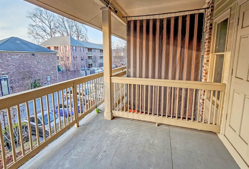 1220 CHAMBERLAIN DR, Memphis, Tennessee 38119, 2 Bedrooms Bedrooms, 5 Rooms Rooms,1.1 BathroomsBathrooms,Residential,For Sale,CHAMBERLAIN,10211691