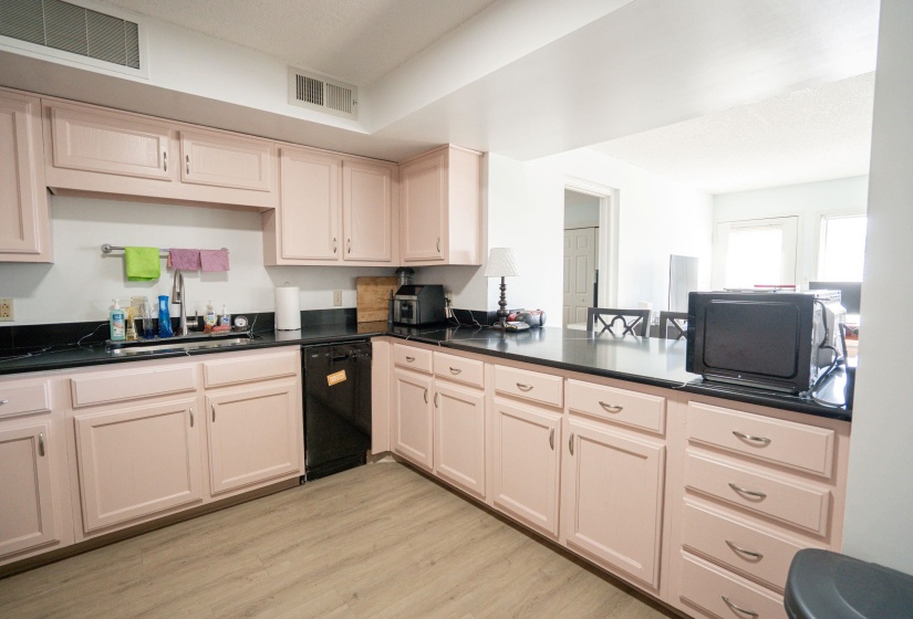 3589 COVINGTON PIKE, Memphis, Tennessee 38128, 2 Bedrooms Bedrooms, 6 Rooms Rooms,2 BathroomsBathrooms,Residential,For Sale,COVINGTON,10211731