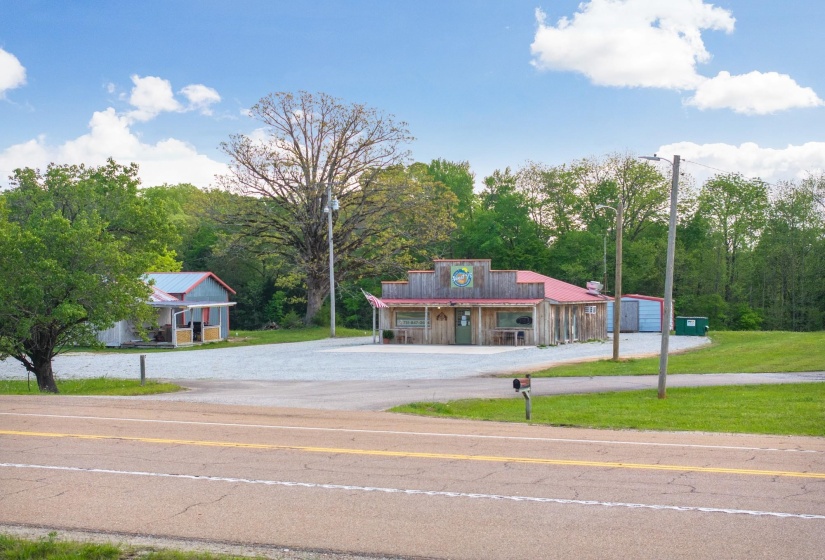 2598 TN AVE, Parsons, Tennessee 38363, ,Commercial/industrial,For Sale,TN,10211793