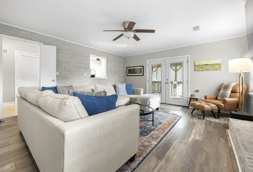 35 BENDEL CIR, Memphis, Tennessee 38117, 3 Bedrooms Bedrooms, 7 Rooms Rooms,2 BathroomsBathrooms,Residential,For Sale,BENDEL,10209899