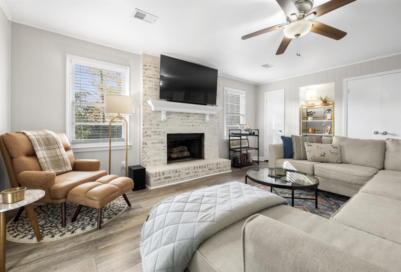 35 BENDEL CIR, Memphis, Tennessee 38117, 3 Bedrooms Bedrooms, 7 Rooms Rooms,2 BathroomsBathrooms,Residential,For Sale,BENDEL,10209899