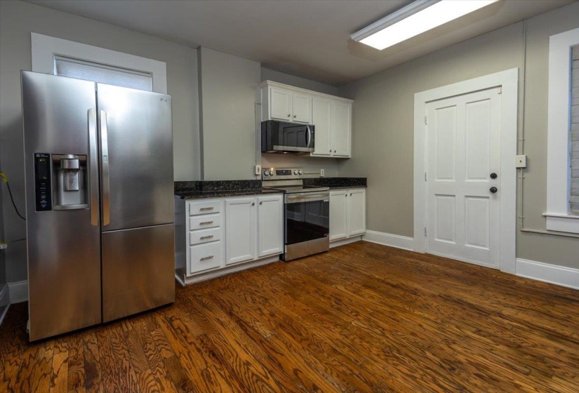 384 MULBERRY ST, Memphis, Tennessee 38103, 2 Bedrooms Bedrooms, 4 Rooms Rooms,1 BathroomBathrooms,Residential,For Sale,MULBERRY,10211818